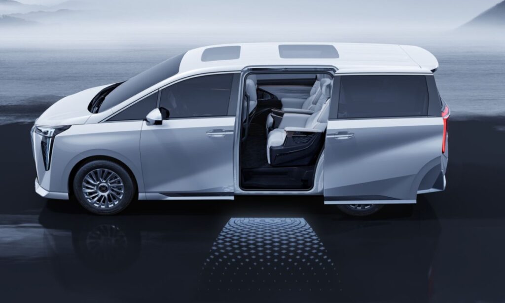 Thiết kế ngoại thất của xe MPV 